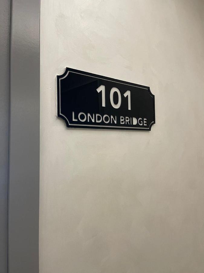 Shard Boutique
